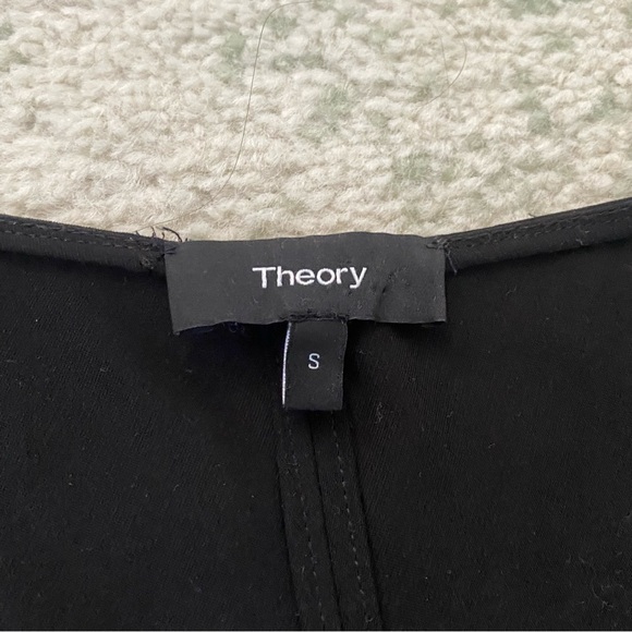 Theory Black Flowy blouse - Picture 5 of 9